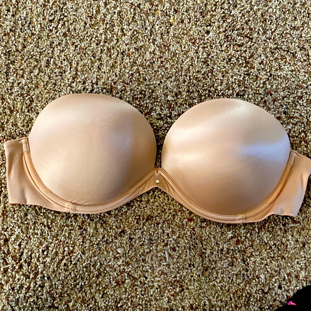 Victoria Secret Very Sexy Lined Strapless Bra